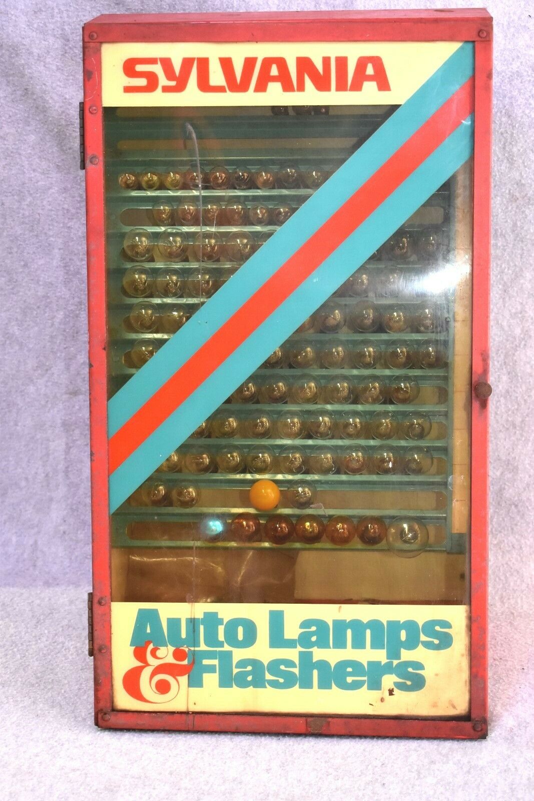 Vtg Sylvania Auto Lamps & Flashers Counter Top/Wall Display w/120+ Light Bulbs +