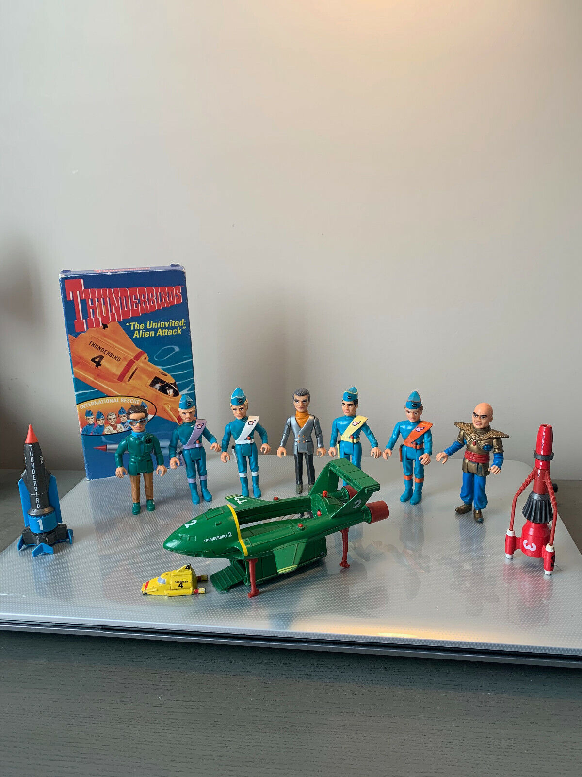 1992 Thunderbirds Matchbox Diecast Metal Figures Scott Tracy 1994 VHS Toys
