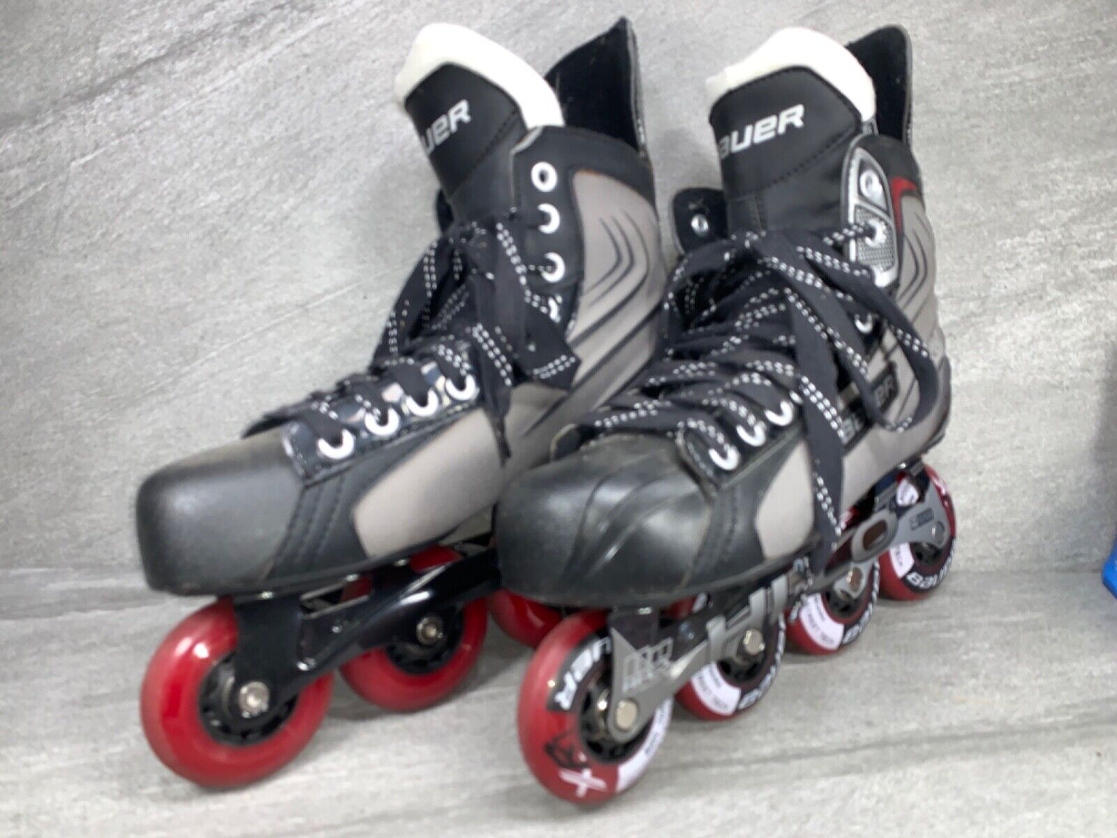 Bauer Vapor XR1 Roller Blades Inline Skate SIZE 8R Size 9.5 Hockey Rollerskate