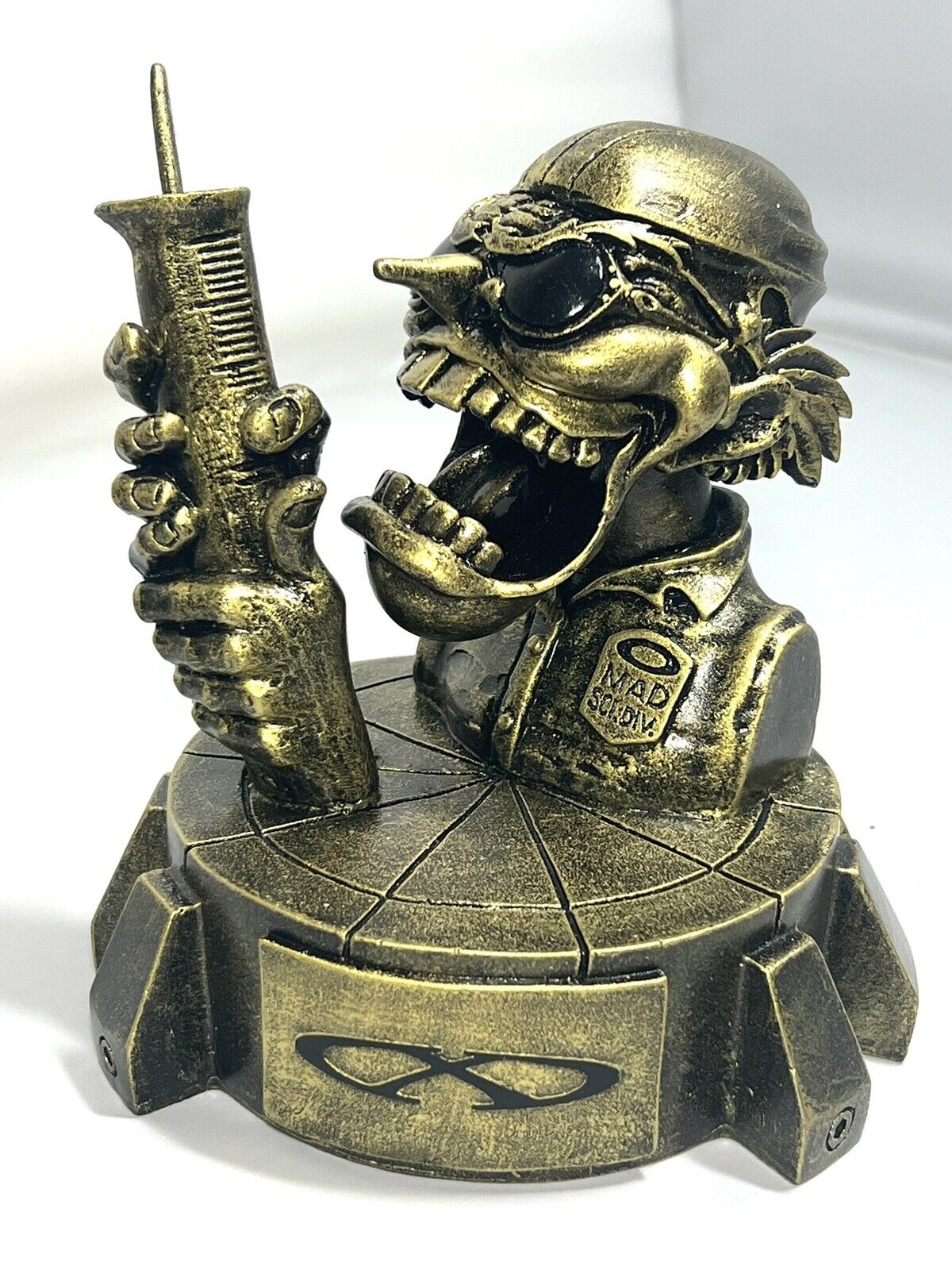 Oakley Custom Statue Trophy Mad Scientist Display Case Gold Edition X-Metal Rare