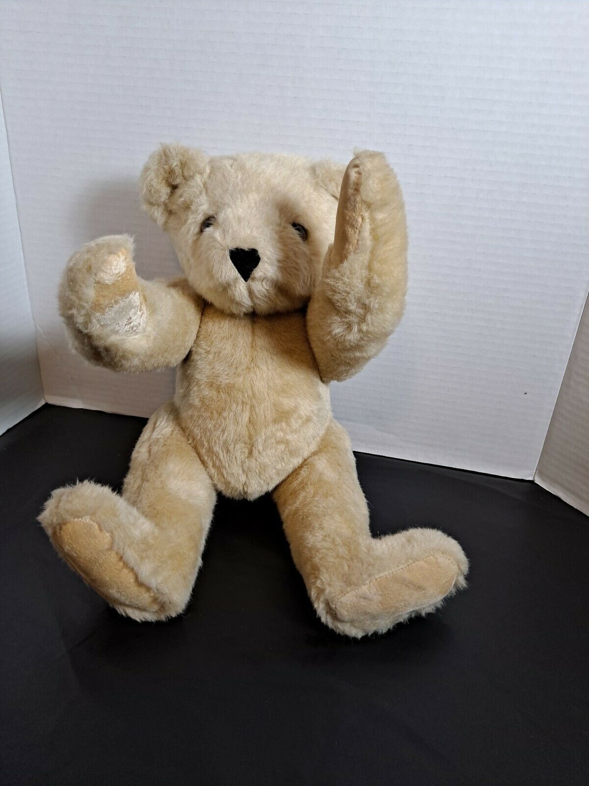 1997 The Vermont Teddy Bear Company Tan Beige Jointed